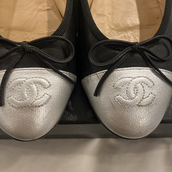 Authentic Chanel ballerina flats - Picture 2 of 9